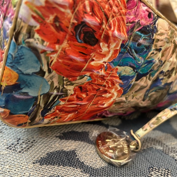 NWT 2-PIECE Brahmin Vibrant Floral Shoulder Bag Hillary Lasso W wallet - Picture 4 of 8